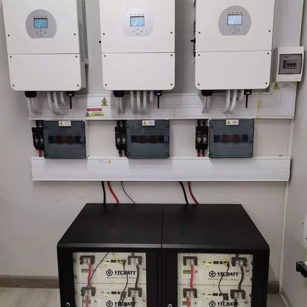 VTCBATT 5kva Off Grid Wechselrichter 48V 200Ah10KWH Lifepo4 Batteriesystem in Russland